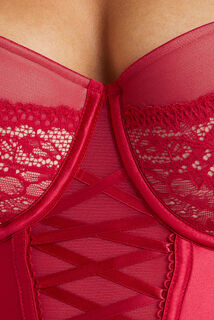 TRINITY GUEPIERE DENTELLE ROUGE