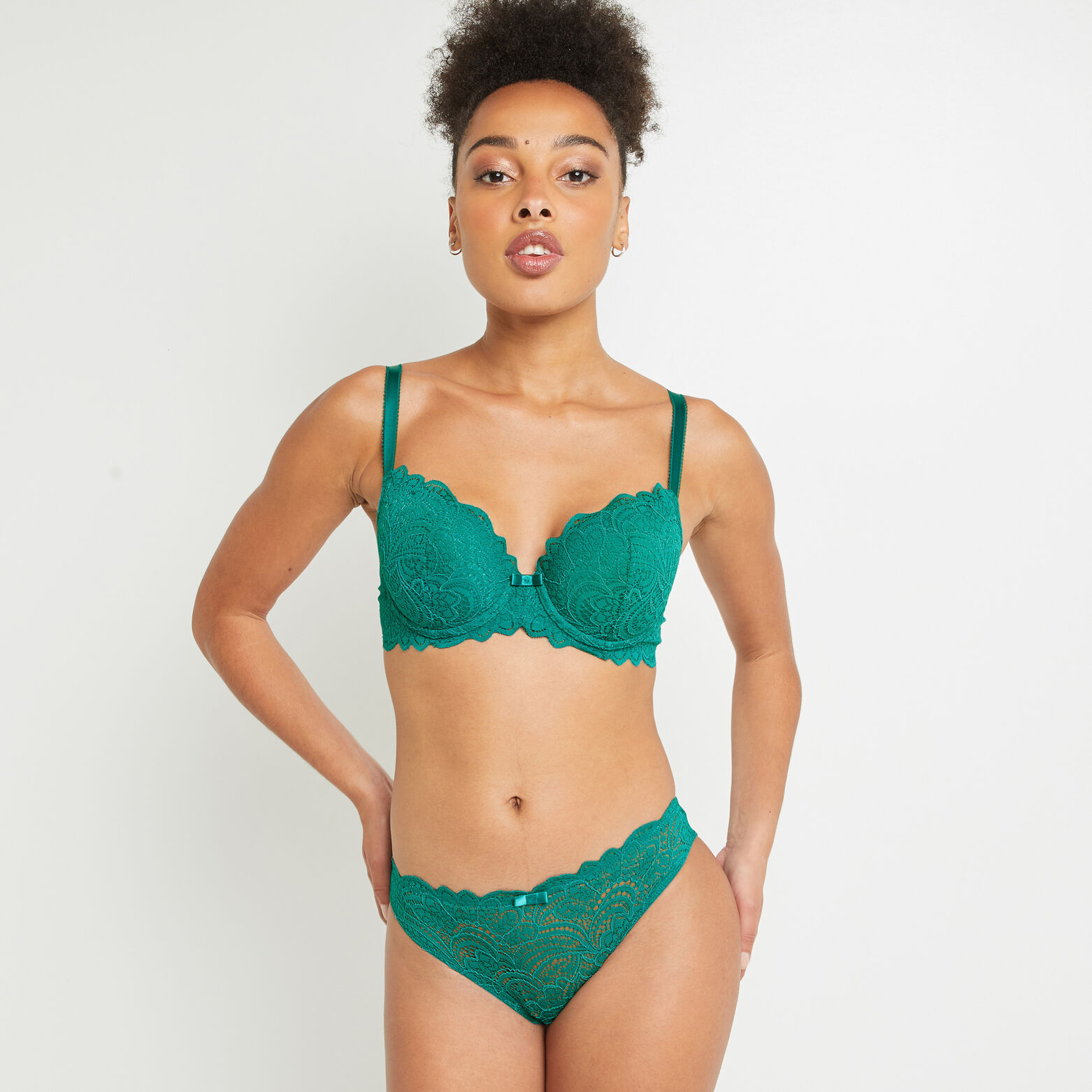 DENTELLE CULOTTE MICRO VERT