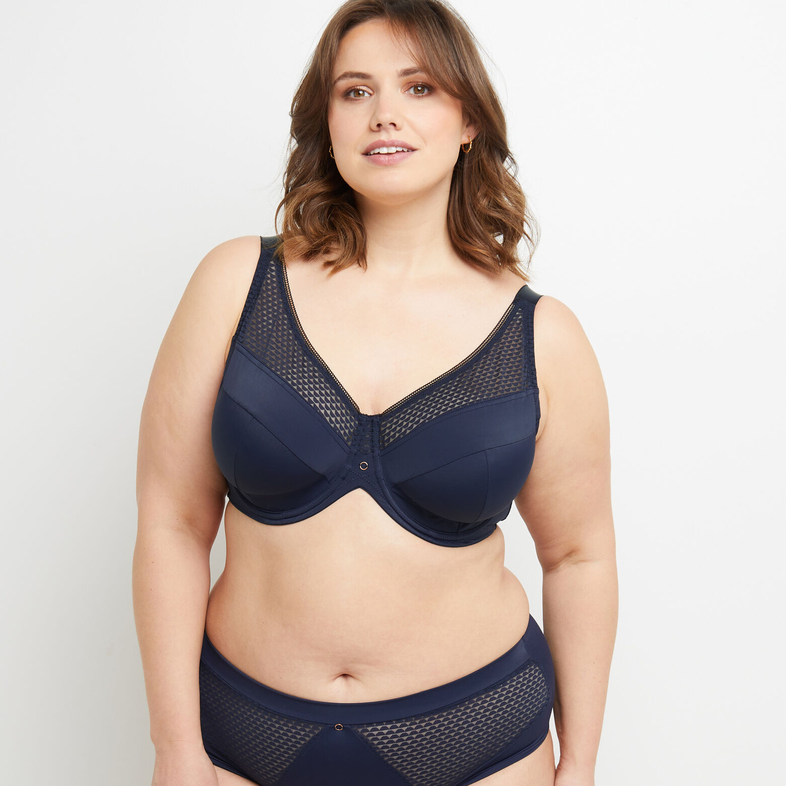 BERNADETTE SOUTIEN-GORGE GRANDS BONNETS MARINE