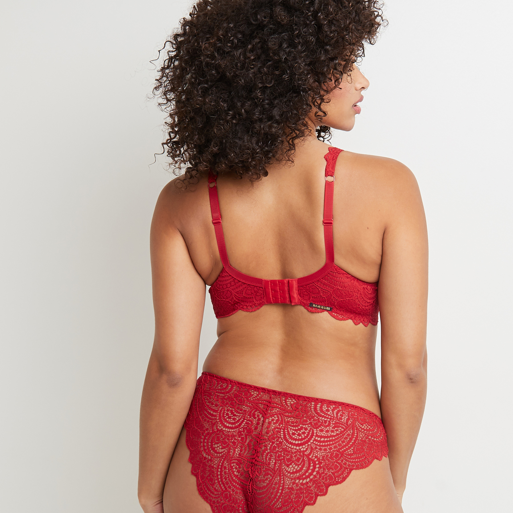 DENTELLE SOUTIEN-GORGE AMPLI FOULARD ROUGE