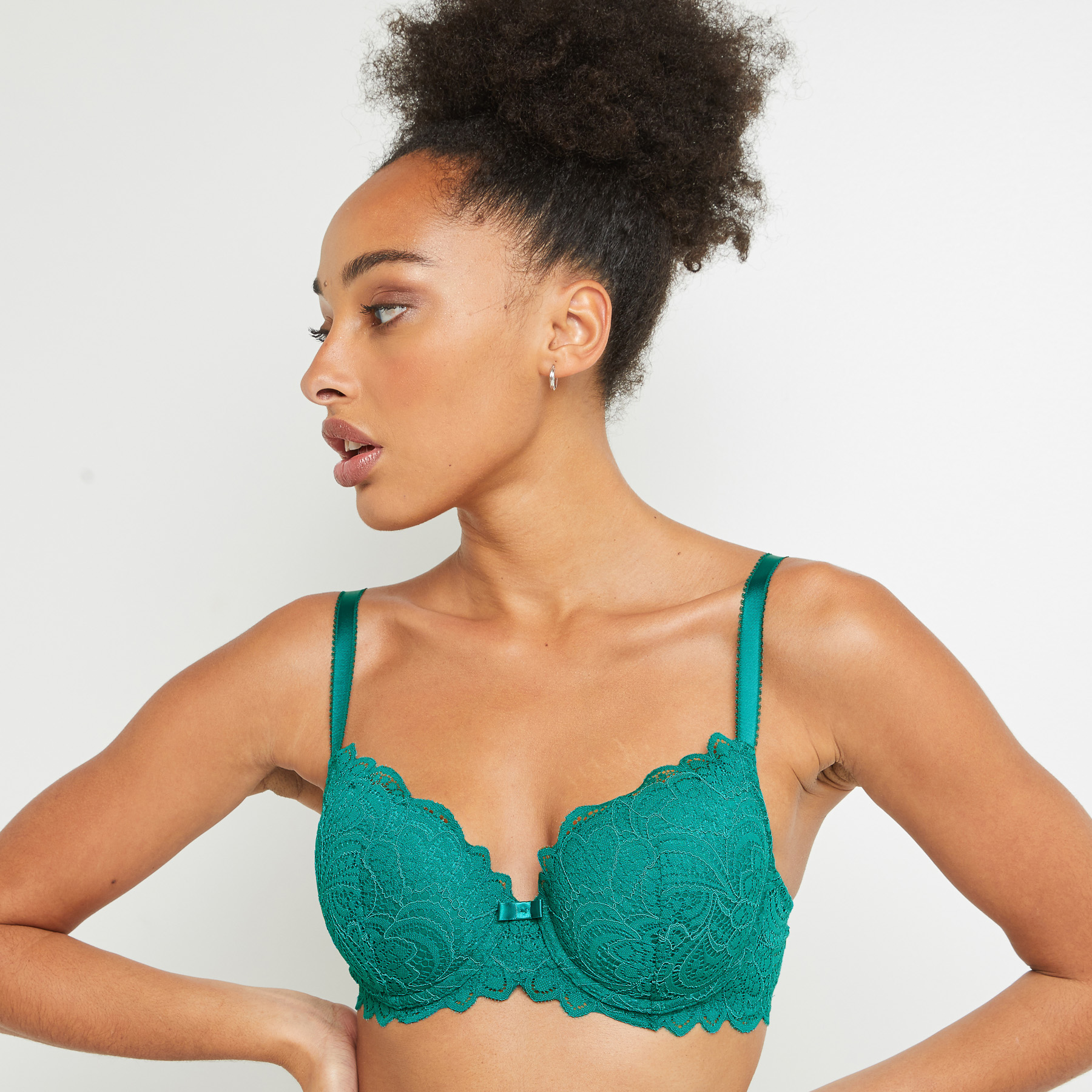 DENTELLE SOUTIEN-GORGE AMPLI EMBOITANT VERT