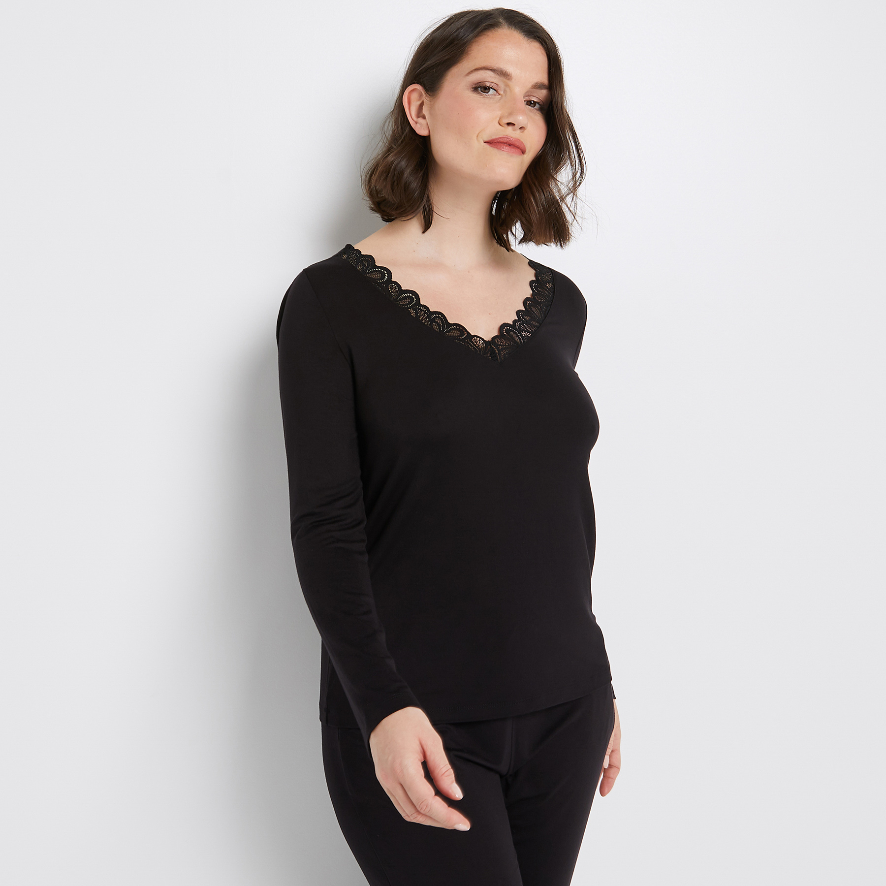 SYARA TEE SHIRT MANCHES LONGUES NOIR