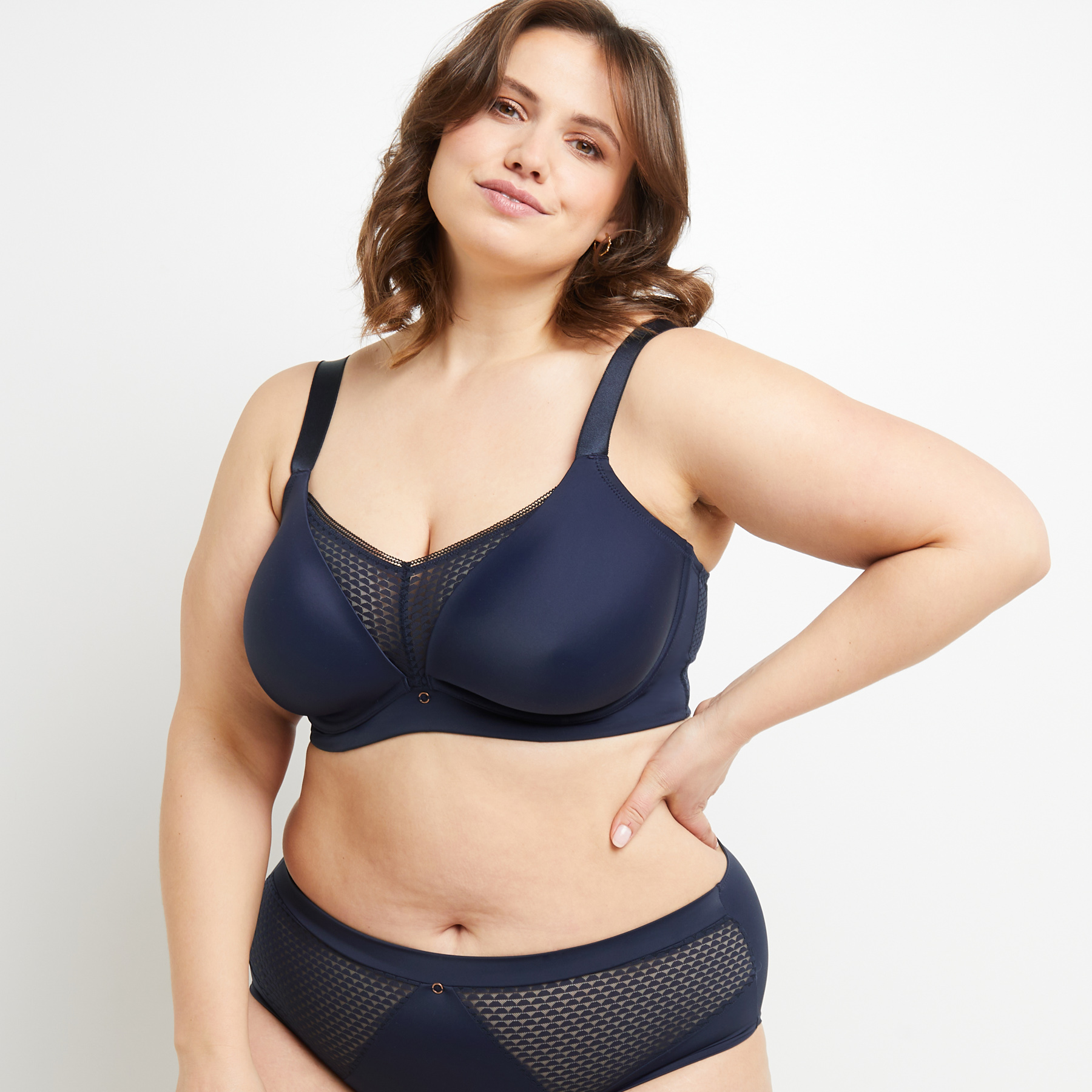BERNADETTE SOUTIEN-GORGE GRANDS BONNETS MARINE