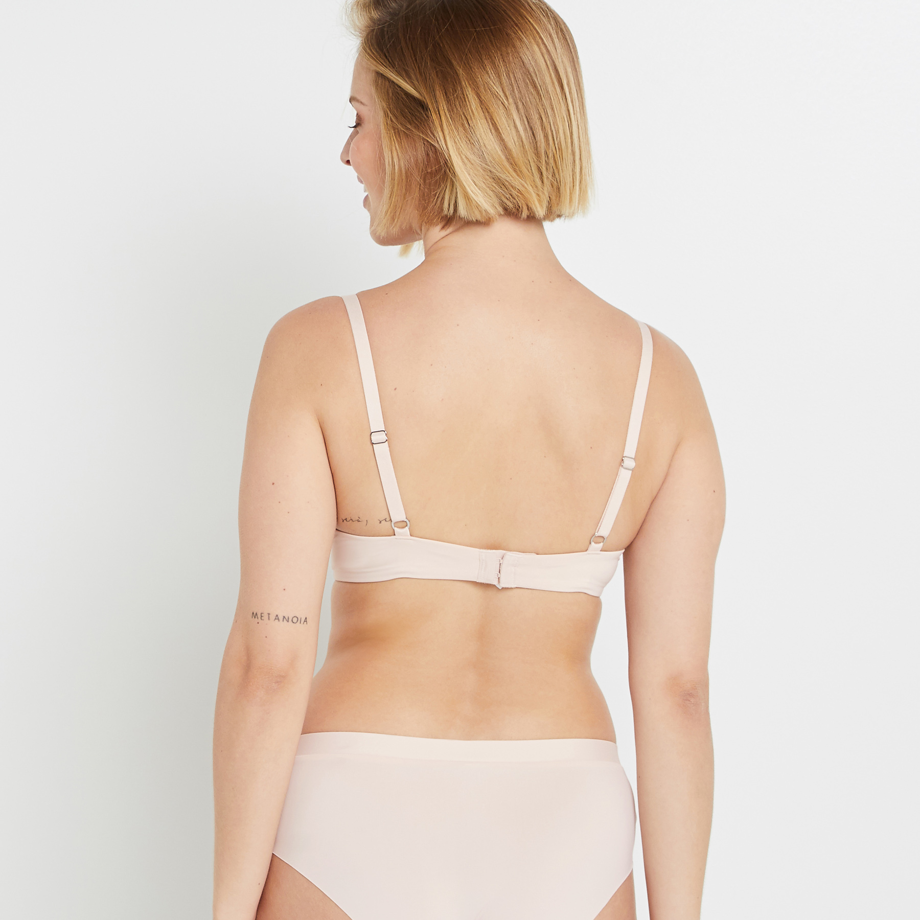 SOUTIEN-GORGE AMPLIFORME PLUNGE POUDRE