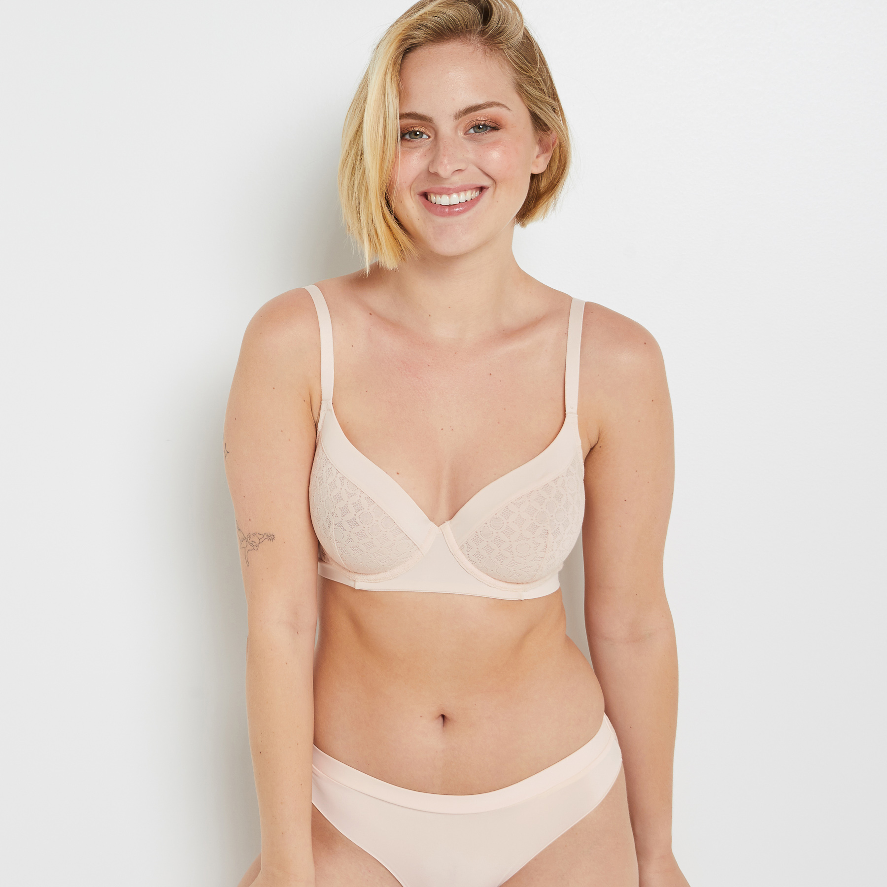 SOUTIEN-GORGE AMPLIFORME DENTELLE POUDRE