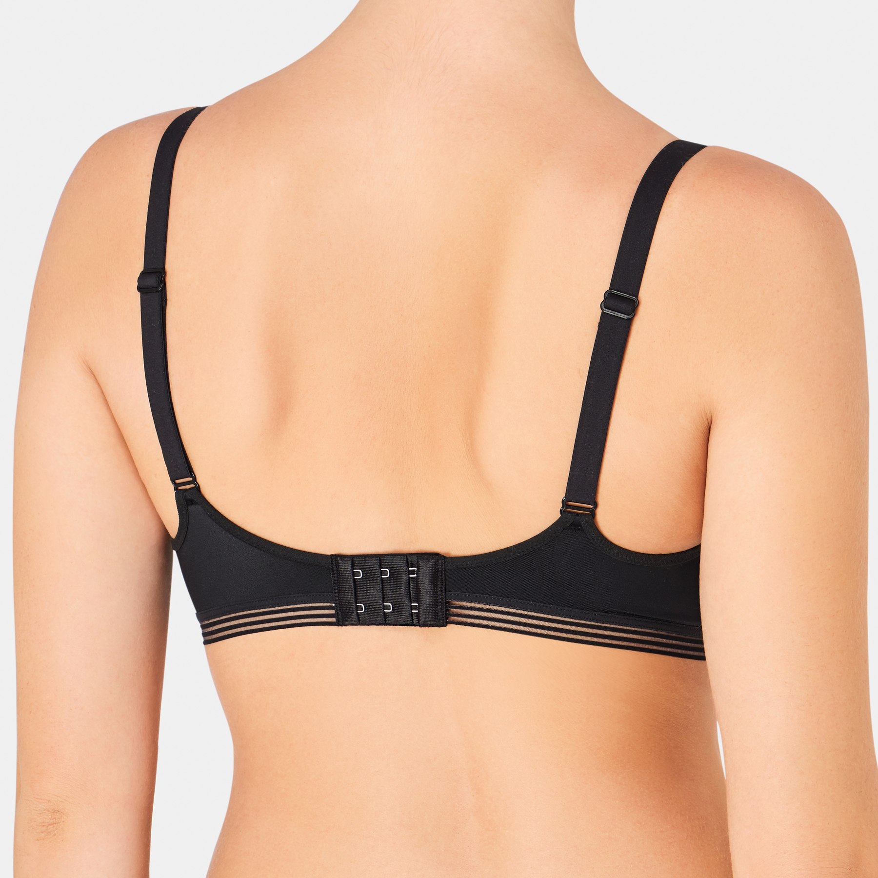 TRIUMPH INFINITE SENSATION MINIMISER NOIR