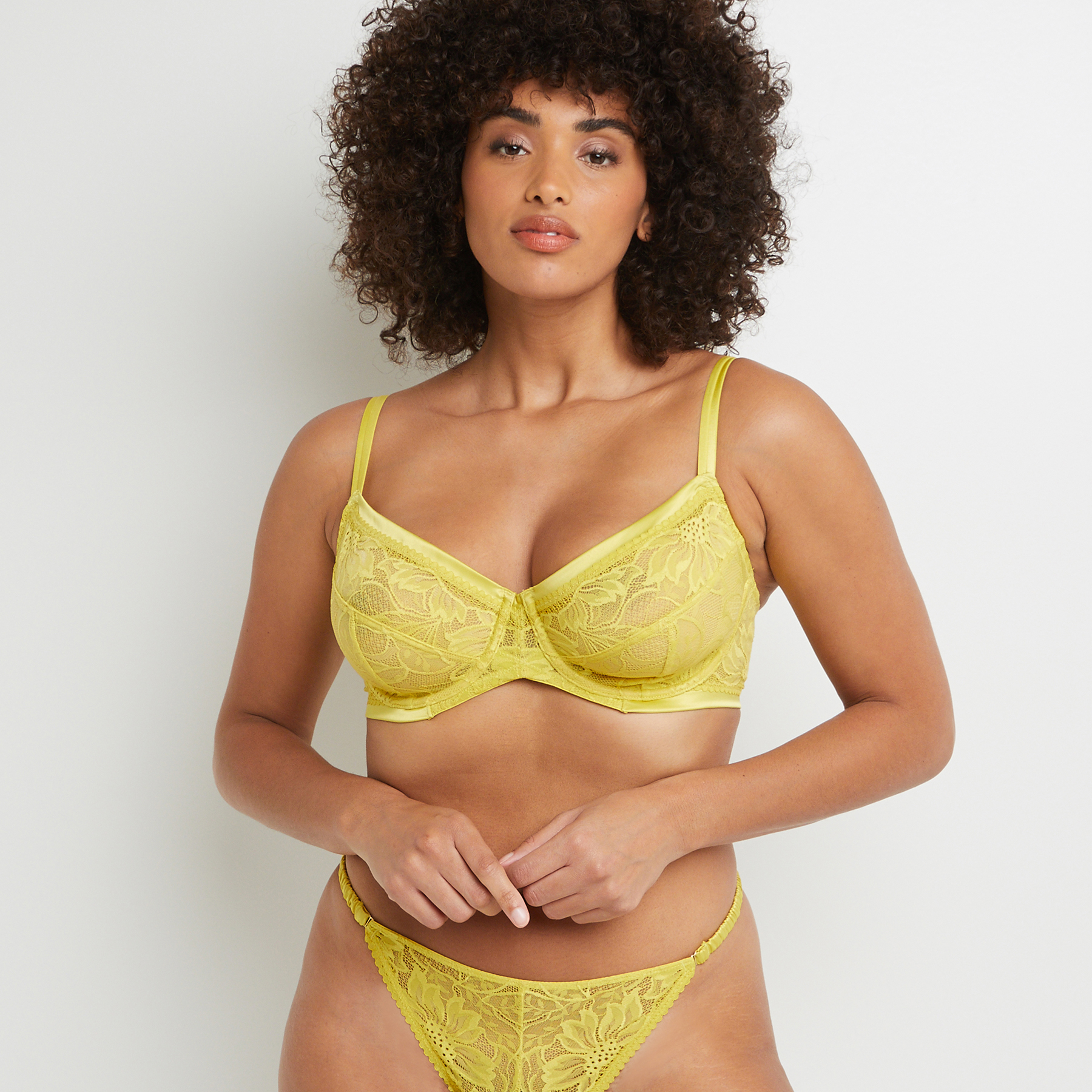 BELMA SOUTIEN-GORGE EMBOITANT DENTELLE JAUNE