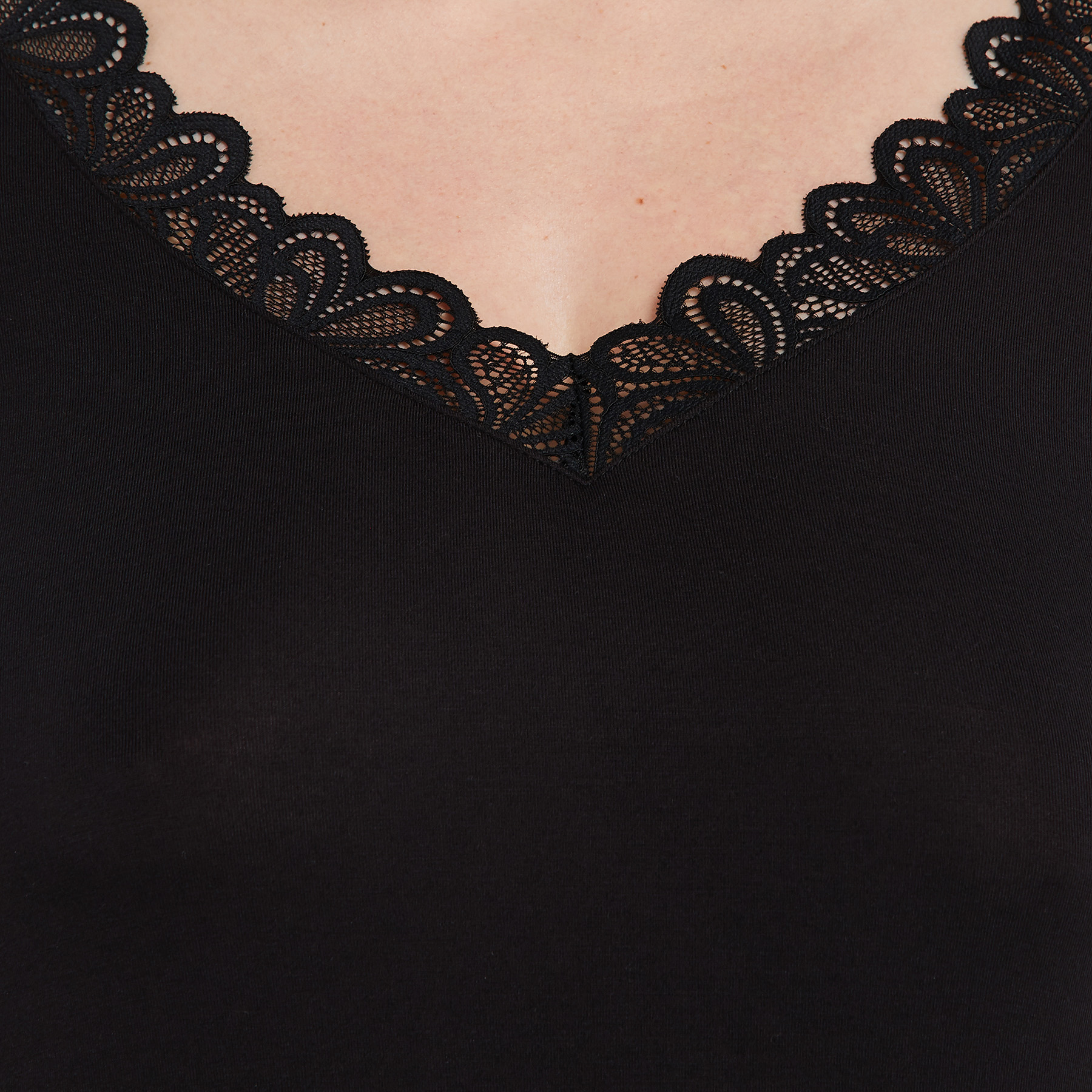 SYARA TEE SHIRT MANCHES LONGUES NOIR