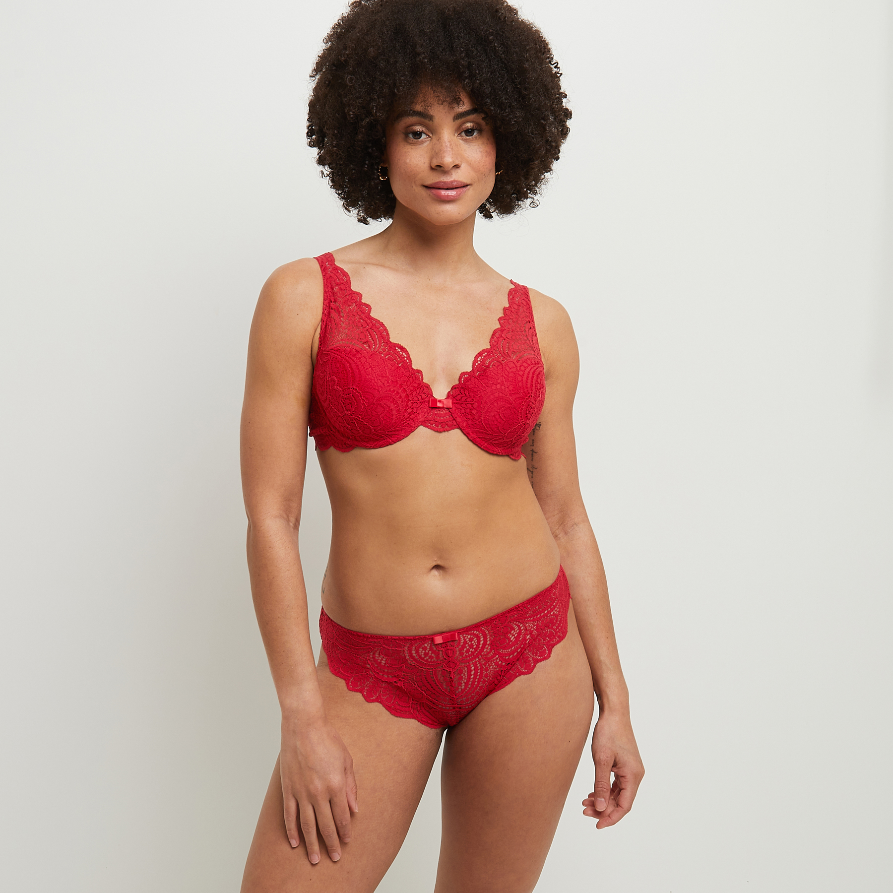 DENTELLE CULOTTE DENTELLE ROUGE