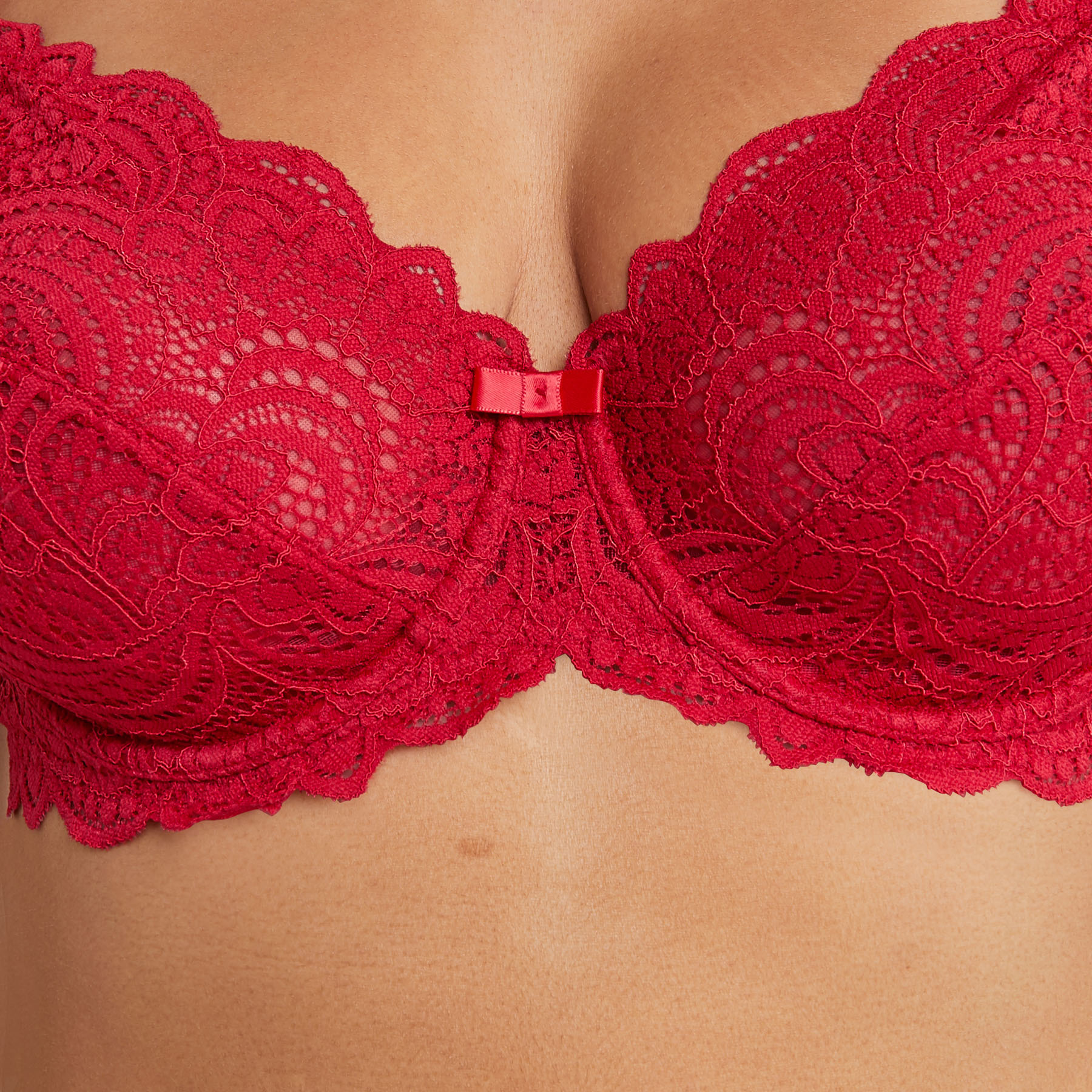 DENTELLE SOUTIEN-GORGE EMBOITANT ROUGE