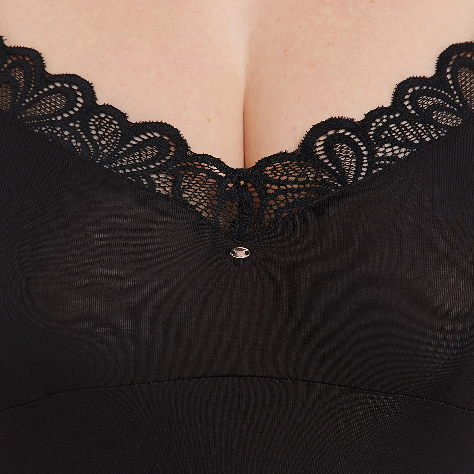 SYARA NUISETTE VISCOSE NOIR