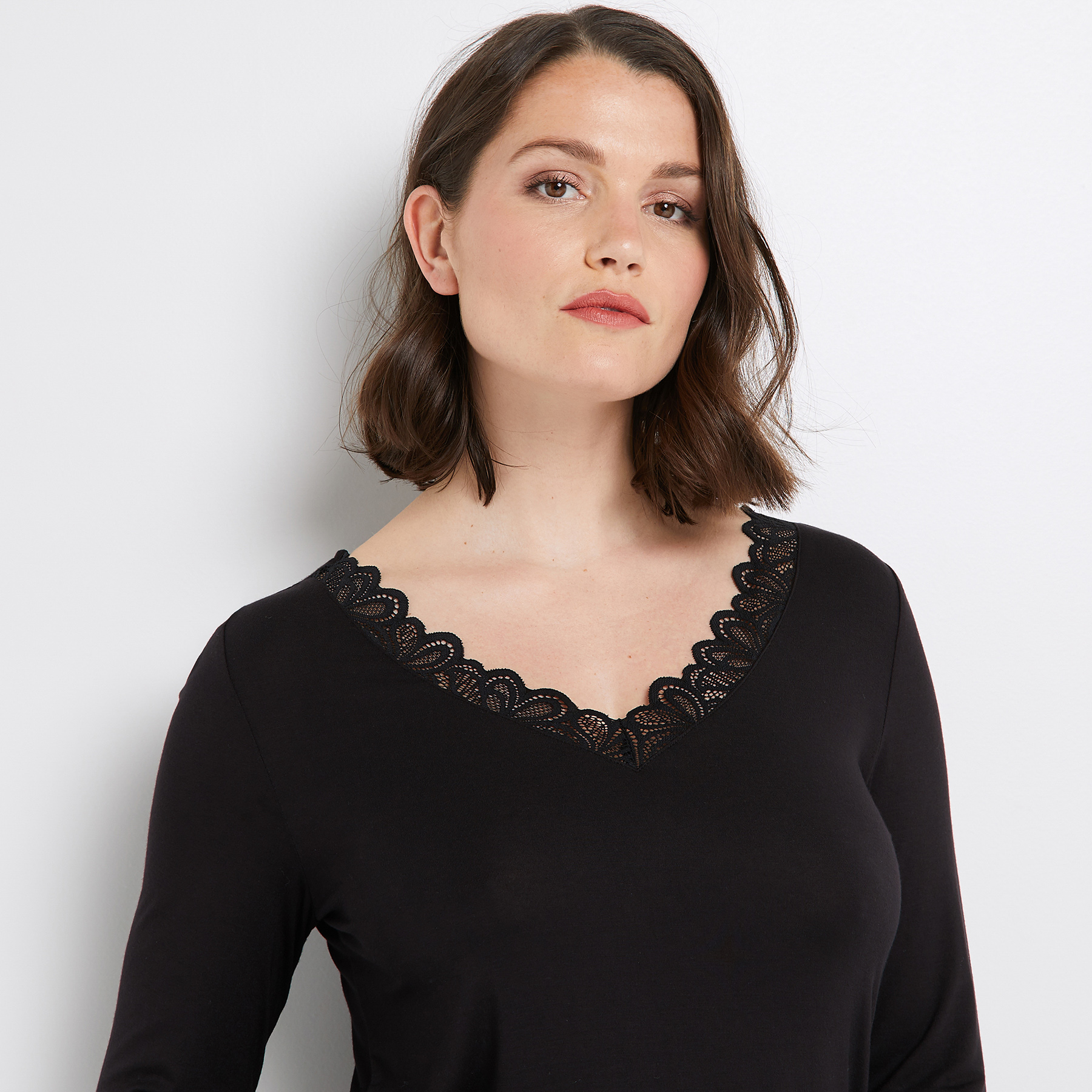 SYARA TEE SHIRT MANCHES LONGUES NOIR