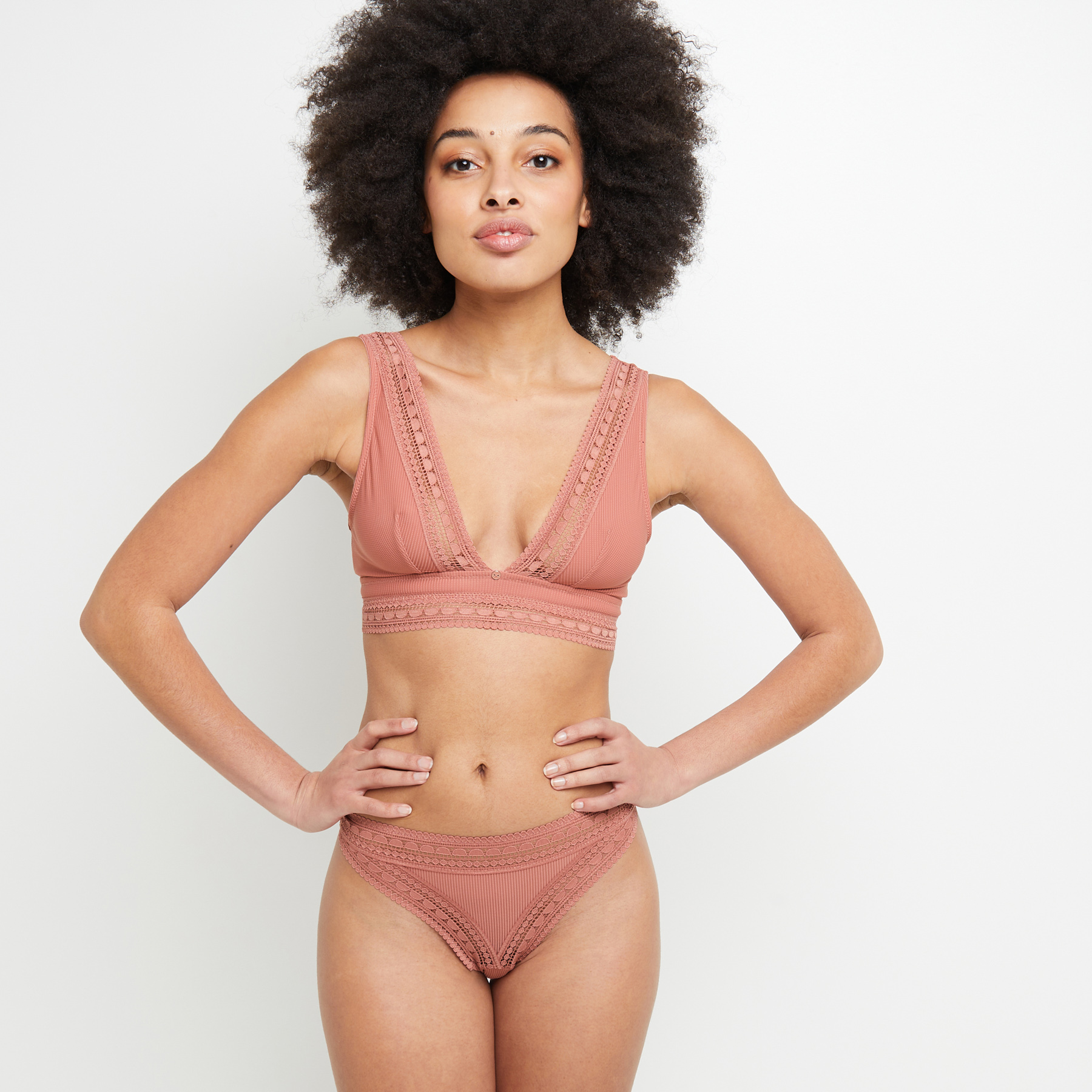 TANGA ROSE