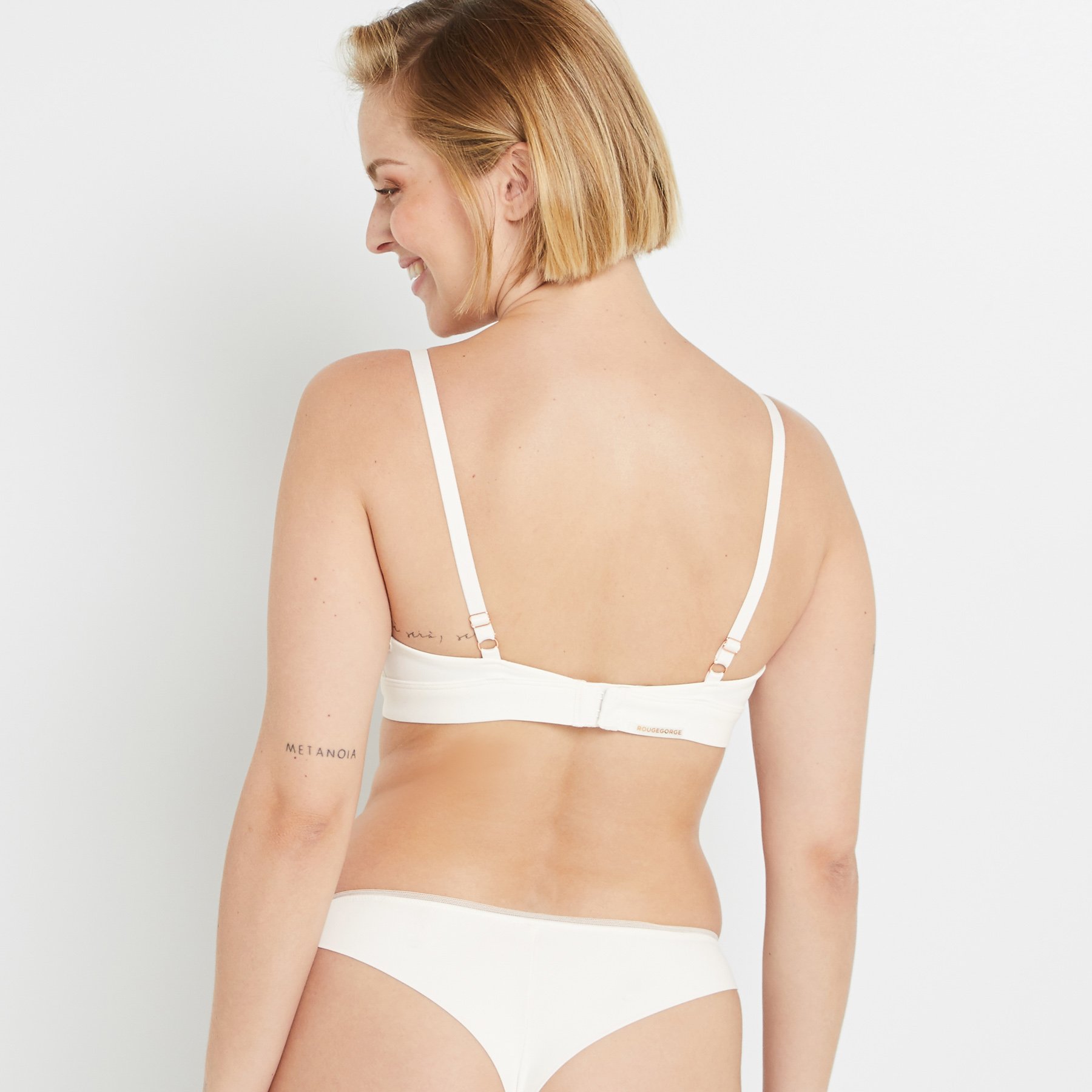 SYARA SOUTIEN-GORGE SANS ARMATURES ECRU