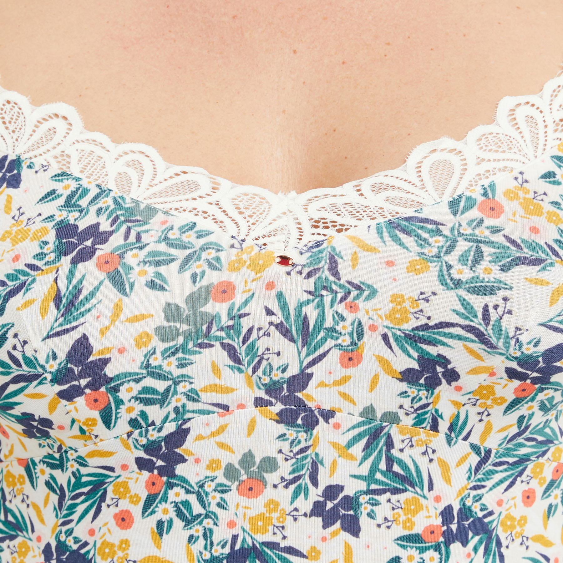 SYARA NUISETTE VISCOSE BLANC/VERT