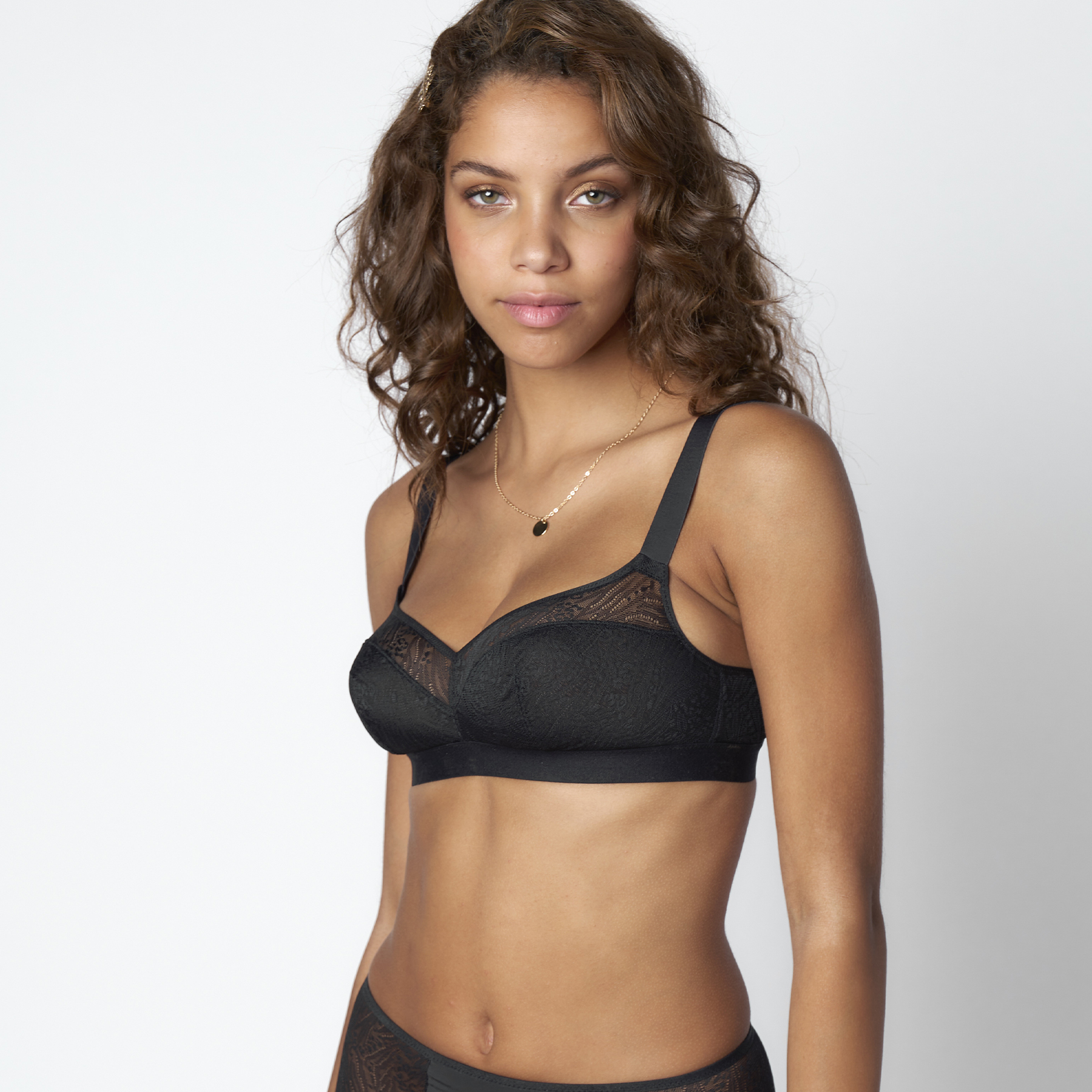 OLENA Soutien-gorge sans armatures NOIR